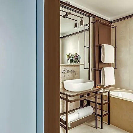 Ξενοδοχείο Tivoli Portopiccolo Wellness & 5*